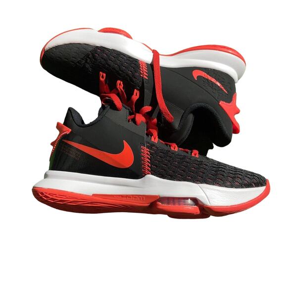 Nike LeBron Witness 5 Basketball Shoes Black Red CQ9380-005 Mens Size 11 No Lid - Picture 1 of 9